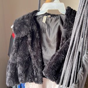 TACERA 3/4 mid waist faux jacket